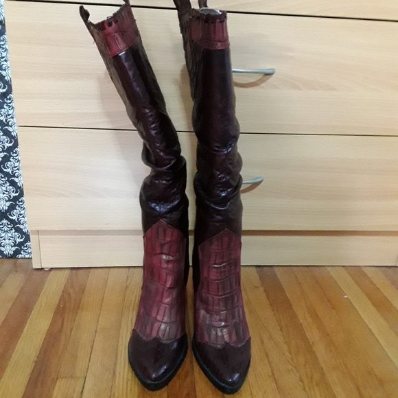 ⭐️ SALE ⭐️ NEW Red leather heeled boots - Picture 5 of 8